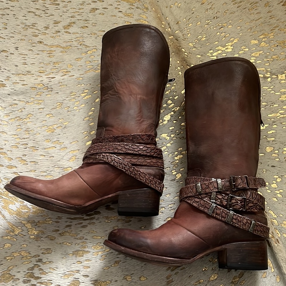 Freebird by Stephen Drove boots